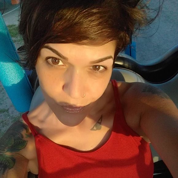 Meet your Posher, Kimberly - Picture 1 of 1